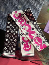Load image into Gallery viewer, Lv scarf
